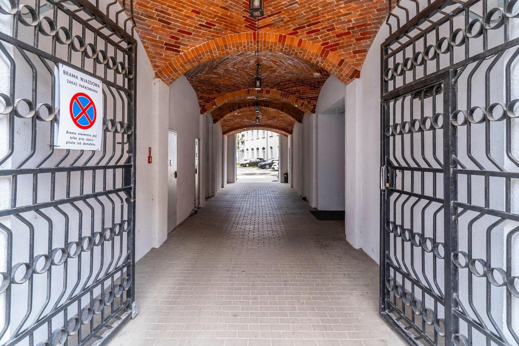 Apartment Z Osobna Sypialnia W Pieknej Kamienicy W Centrum
